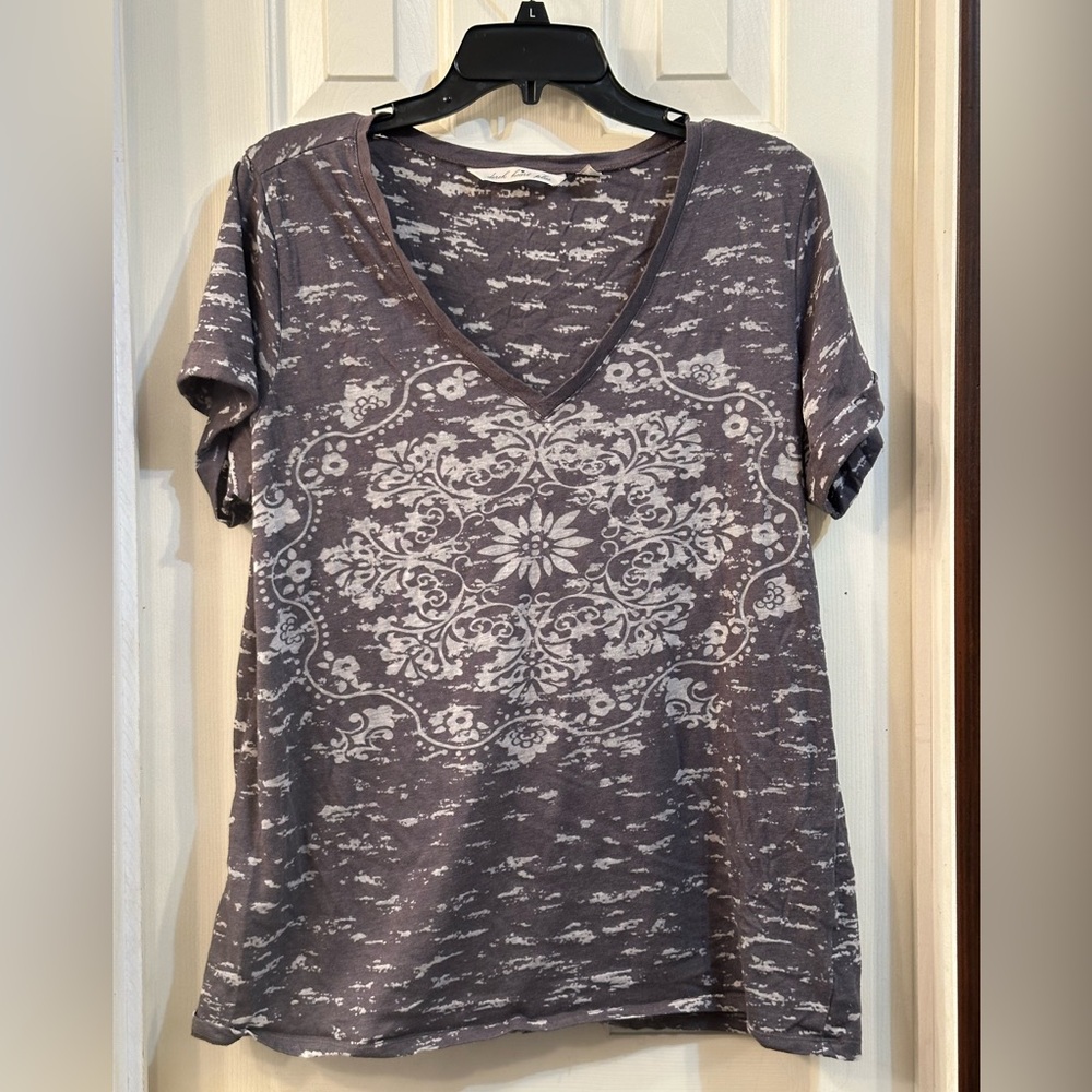 Derek Heart Plus Gray/White Top - Size 2X